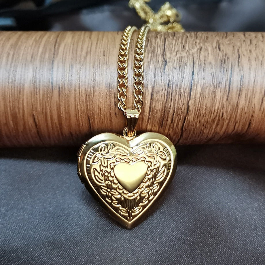 Collier médaillon coeur