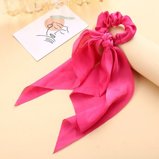 Élastique à cheveux en satin avec nœud papillon (13 couleurs)