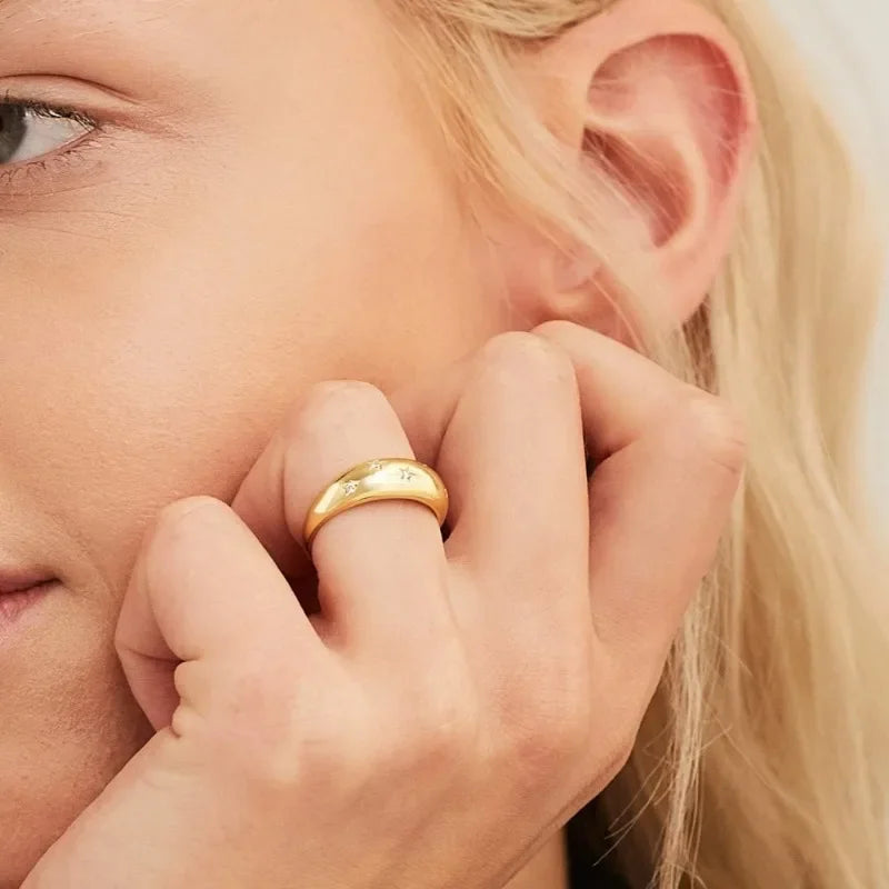 Bague en forme d'étoile épaisse